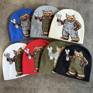 Berretto in Maglia Hip Hop Unisex Jacquard Orso Cartone Animato Berretto Invernale Caldo in Acrilico per Uomo Donna Casual Skull Cap