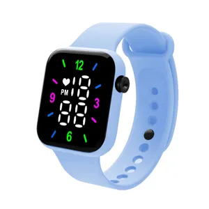 Reloj digital azul claro pantalla cuadrada LED corazón reloj electrónico correa de silicona deporte