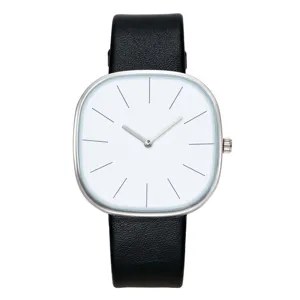 Minimalistische quadratische Damen Quarzarmbanduhr mit weißem Zifferblatt und Lederarmband.