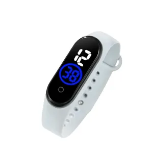Orologio fitness smart M4 touchscreen digitale LED braccialetto sportivo impermeabile quotidiano