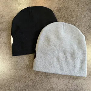 Winter warm knitted beanie hats for men and women, stylish color block casual skull caps.