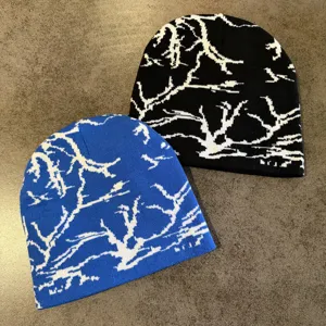 Bonnets en tricot unisexe avec motifs jacquard tendance pour un style streetwear audacieux.