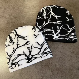 Bonnet en tricot noir et blanc motif éclair, streetwear hip-hop tendance pour hommes et femmes.