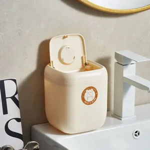 Süßer Mini Tischmülleimer mit Deckel, Bären Design, perfekt für Büro und Badezimmer.