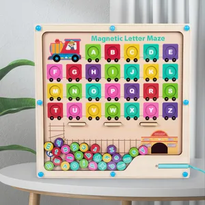 Houten magnetisch letter doolhof bord speelgoed voor kinderen, educatieve alfabet puzzel voor peuters.