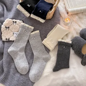 Autumn winter women mid-calf socks Korean style contrast color pearl bow sweet socks