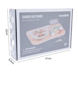 Scatola di imballaggio per giocattoli sensoriali in legno con volante e funzioni educative.