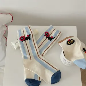 Cute cartoon cat striped mid-tube socks for women, Japanese style cute cotton daily wear.