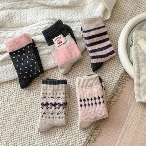 Cute thermal winter warm socks set, soft fleece lined fuzzy crew socks for daily wear.