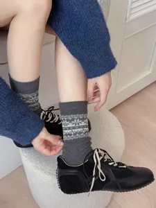 Korean style retro Fair Isle mid-calf socks for women autumn winter warm grey knit socks