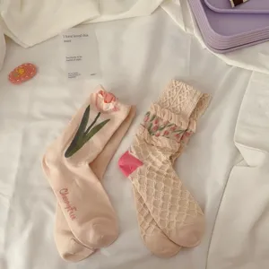 Cute tulip women cotton socks retro court style sweet mid-calf stacked socks hosiery