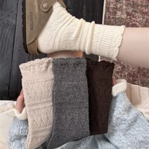 Vintage dicke Strickwollsocken für Damen, gemütliche warme Retro-Stapelsocken im Winter.