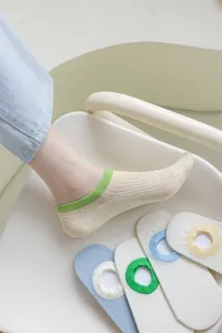 Summer thin color-blocking pure cotton shallow mouth invisible boat socks details.