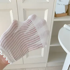 Thin solid color sweet lettuce edge mesh boat socks, ultra-thin breathable short socks.