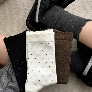 Süße Polka Dot Baumwoll Socken mit Rüschen für Damen und Mädchen, bequeme Freizeitkleidung.