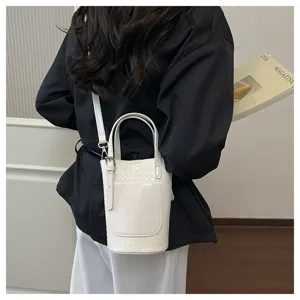 Korean style stylish woven bucket bag detail view, large capacity shoulder handbag for women.