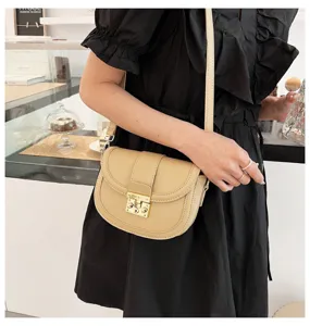 Women PU Leather Saddle Bag Stylish Crossbody Shoulder Bag Retro Chic Casual Handbag