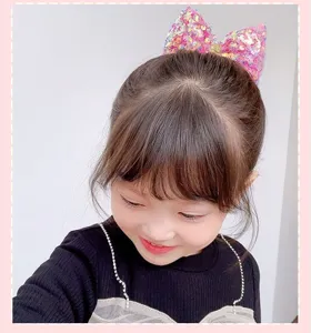 Sparkling sequin bow hair clip for kids, cute princess hairpin for party performance dress.