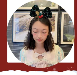 Kids Christmas sequin bow headband, green sparkle hair hoop for girls holiday party performance.