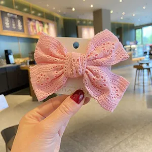 Suesse rosa Spitze Schleife Haarklammer fuer Maedchen, koreanischer Detailansicht.