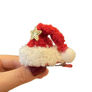 Linda horquilla de sombrero de Navidad 3D para niños, mini pinza de felpa roja para fiesta.
