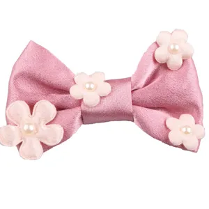 Süße rosa Satin Schleife Haarklammer mit Blumen und Perlen für Mädchen DIY Dekoration.