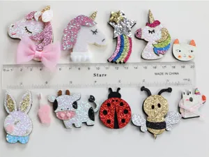 Kinder Cartoon Glitzer Haarnadeln DIY Zubehör Set, süße Einhorn und Tier Patches Details.