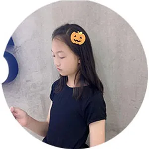 Halloween süßer Kürbis Haarklammer Detailansicht für Kinder, tolle Festival Dekoration.