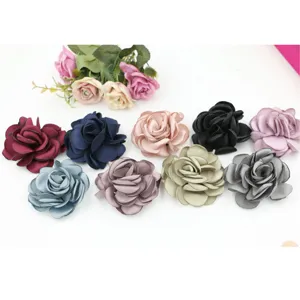 Handgemachte große Stoff-Rosenblüten DIY Accessoires für Haarnadeln, Broschen und Dekoration.