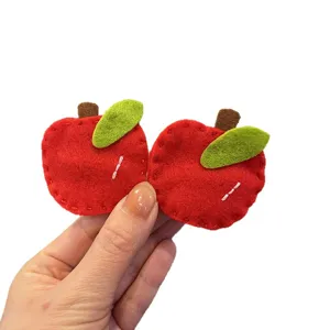 Süße rote Apfel Filz Haarnadeln für Kinder, handgemachte niedliche Frucht Kleinkind Haarspangen.