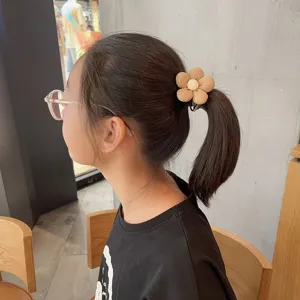 Schicke Stoff Blumen Haarklammer süßer Zopfgummi Haaraccessoires für Damen Mädchen