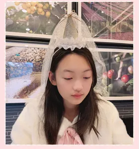 Children princess veil birthday hat headband, cute lace mesh hair accessory for party photography.