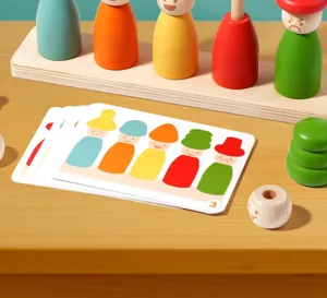 Poupées en bois Montessori cartes assorties jouet éducatif empilable pour enfants vue détaillée.