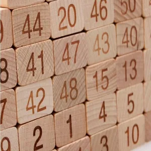 Blocchi impilabili in legno dettaglio numeri in legno di faggio naturale giocattolo educativo