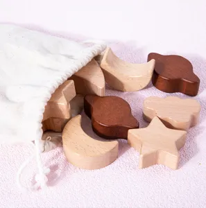 Set di blocchi in legno da impilare con forme di stelle e luna, giocattolo educativo per bimbi.
