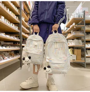 Süßer weicher Mädchen Rucksack im Ins Stil mit schönem Plüsch Anhänger für Studenten