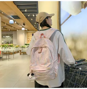 Süßer rosa strukturierter Mini Rucksack für Damen und Mädchen, stilvoller Freizeitrucksack.