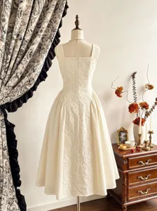 French elegant vintage embossed sleeveless midi dress for women, stylish autumn wear.