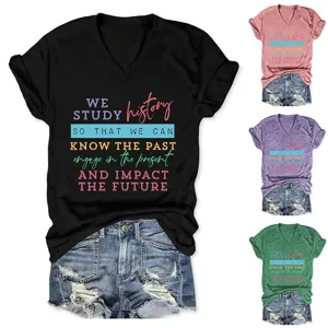 Dames V-hals korte mouw T-shirt met motiverende quote print, casual zomertop voor dames.
