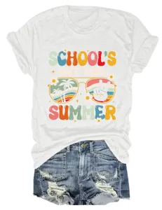 Casual dames korte mouw T-shirt met retro zomerprint gecombineerd met stijlvolle denim shorts.