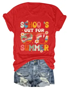 Casual dames rood korte mouw t-shirt met ronde hals en school is uit zomer grafische print.