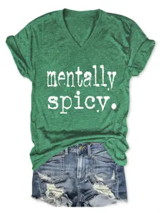 Lässiges grünes V-Ausschnitt Kurzarm Damen T-Shirt kombiniert mit trendigen Jeansshorts.