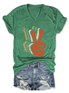 Women retro peace hand print V-neck short sleeve T-shirt and denim shorts outfit casual.