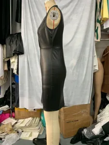 Damen ärmelloses PU Lederkleid schwarz kurze Partykleid slim fit sexy Nachtclub kleidung
