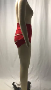 Pantalones cortos de yoga rojos talle alto con aberturas detalle sexy ajustado deportivo