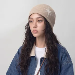 Gorro de punto de estilo coreano para mujer, gorro cálido de moda otoño e invierno.
