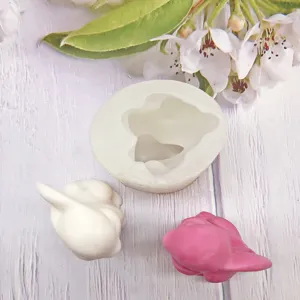 Gedetailleerd overzicht van 3D konijn siliconen mal voor bakken en aromatherapie kaarsen.