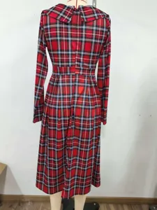 Herbst Winter europäische amerikanische Damen Karo langärmelig bedrucktes Kleid Rückansicht