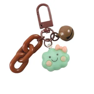 Simpatico portachiavi nuvola in resina con catena marrone e campanella kawaii accessorio borsa.