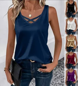 Top caraco en satin pour femme col V sans manches t-shirt basique élégant d'été mode.